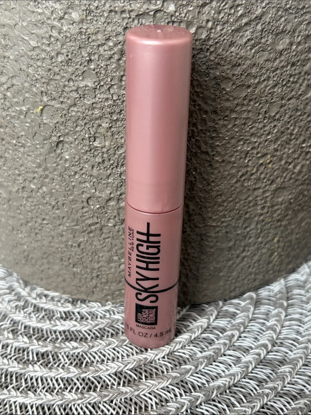 ❤️$2 NWT Maybelline Sky High Very Black .15oz Mascara